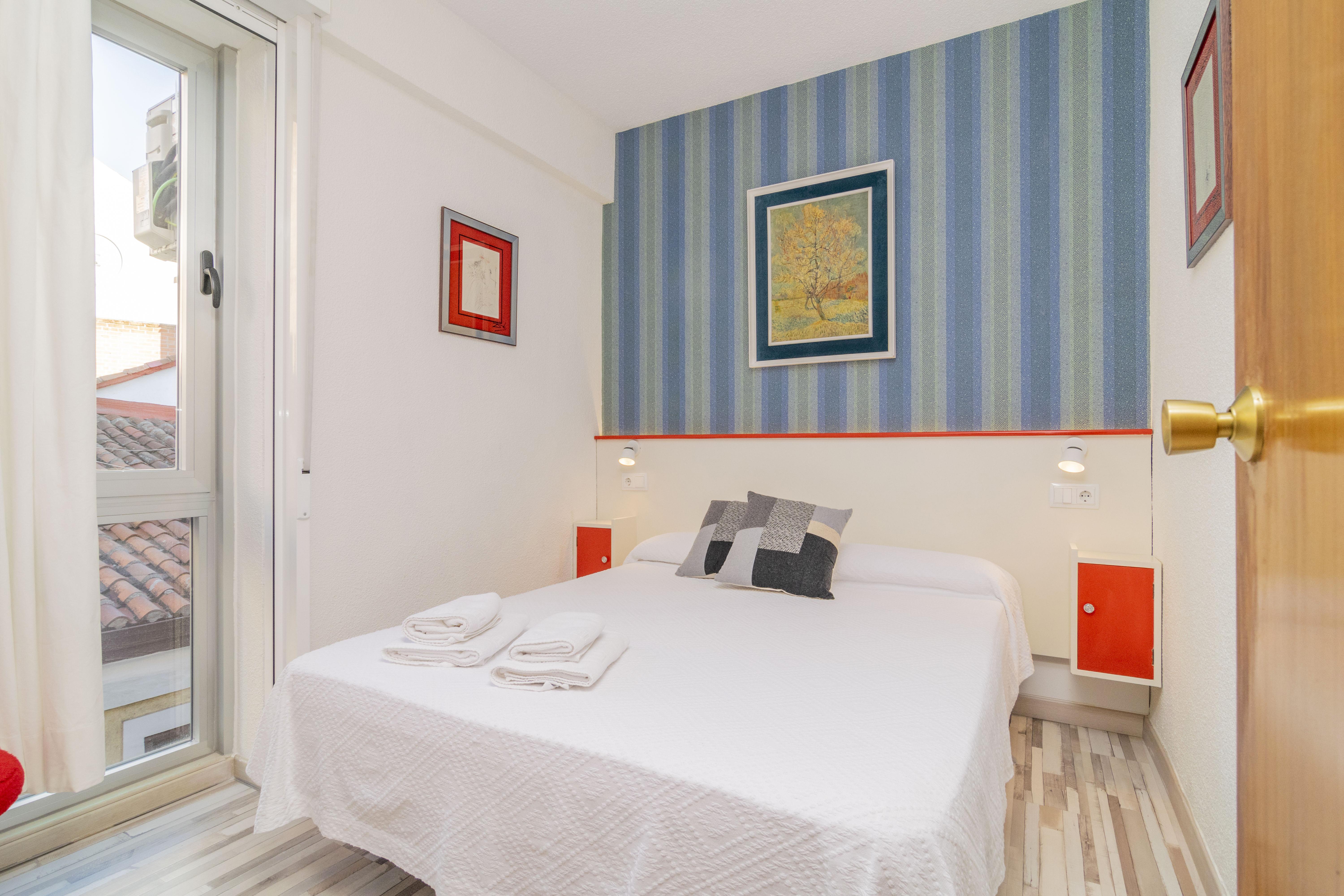 Far Home Gran Via Madrid Bagian luar foto