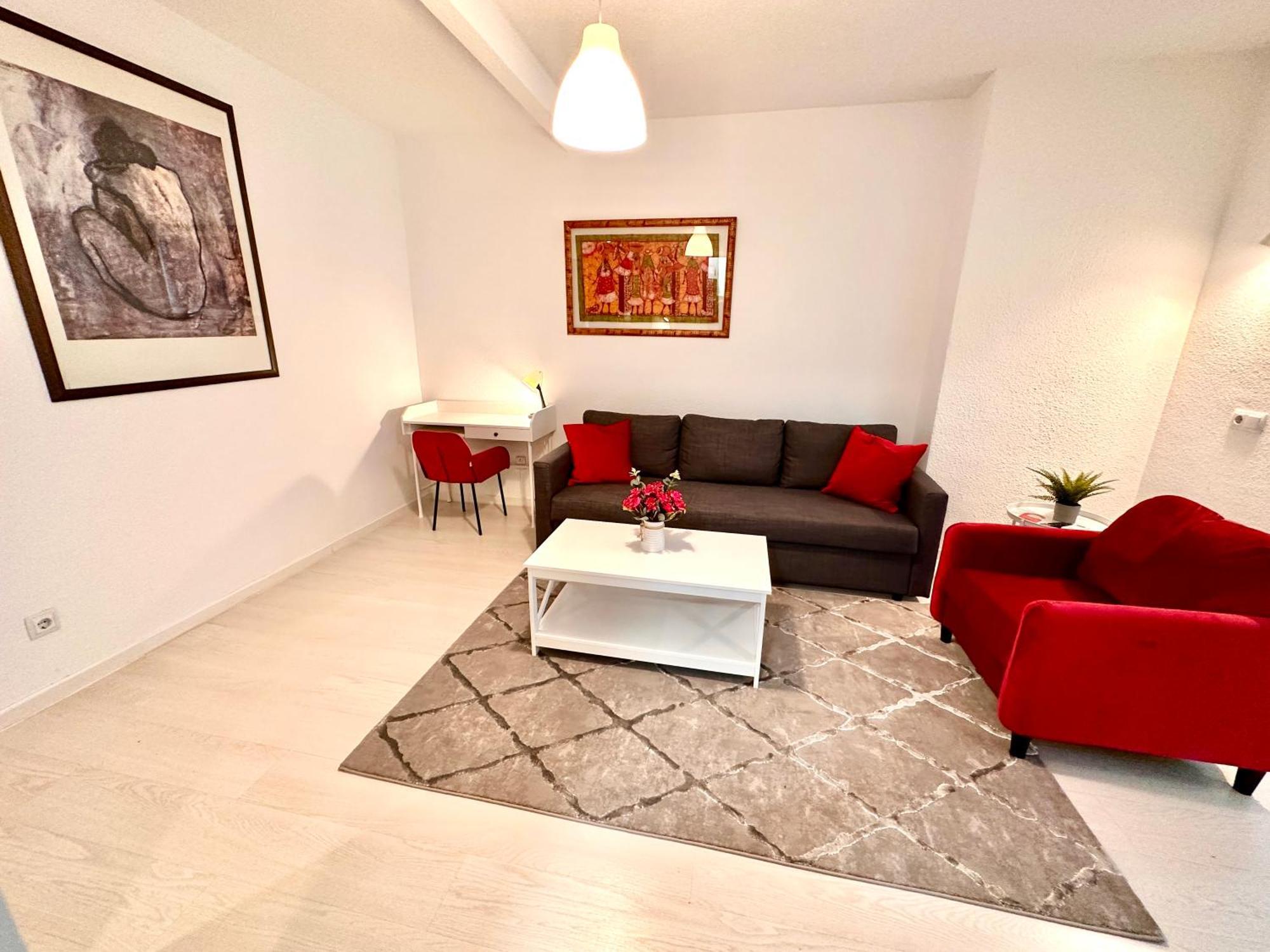 Far Home Gran Via Madrid Bagian luar foto