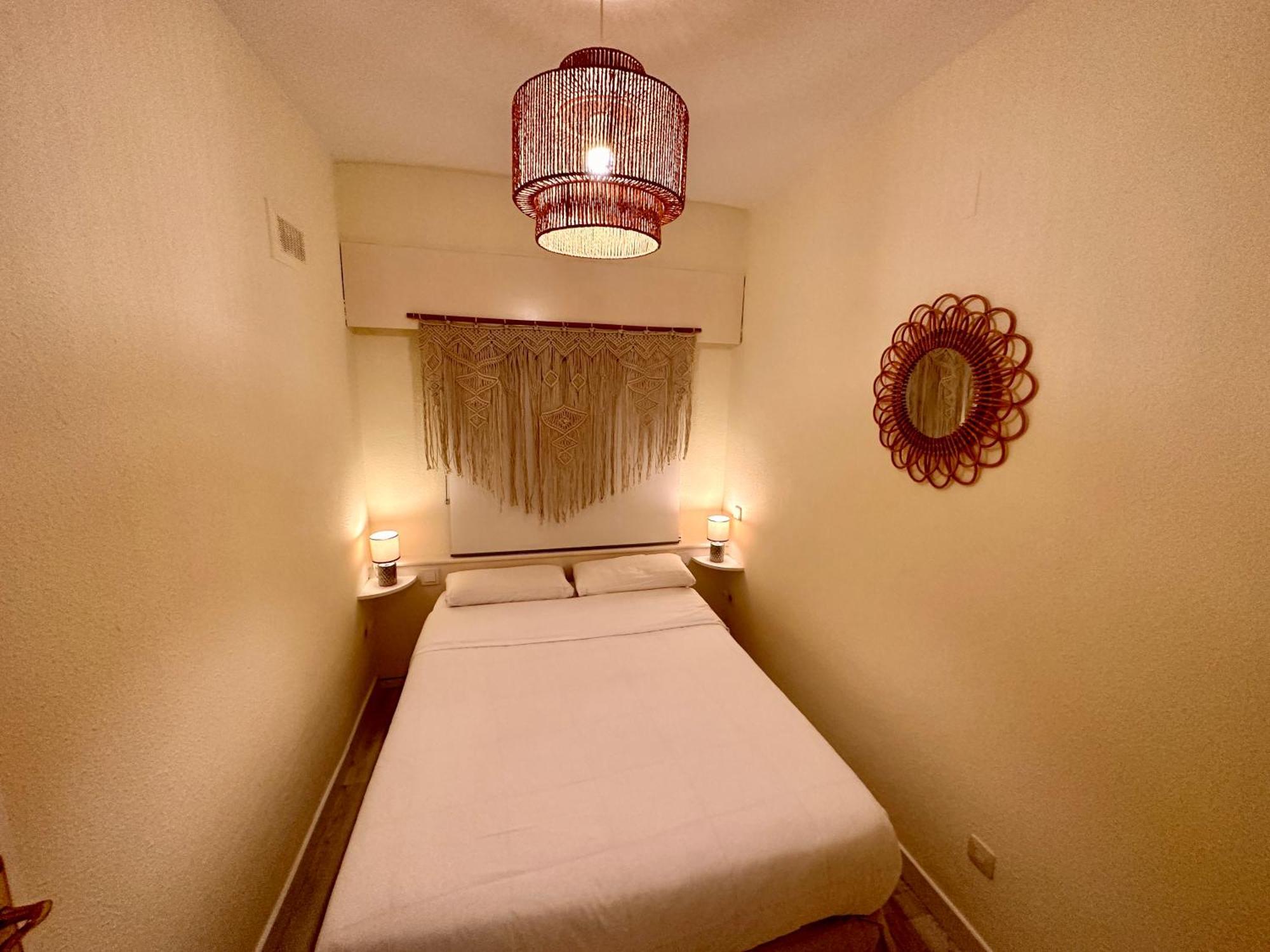 Far Home Gran Via Madrid Bagian luar foto