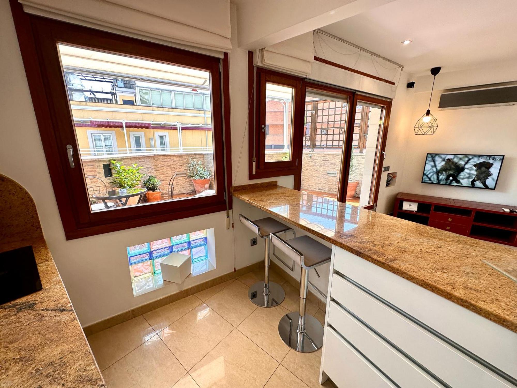 Far Home Gran Via Madrid Bagian luar foto