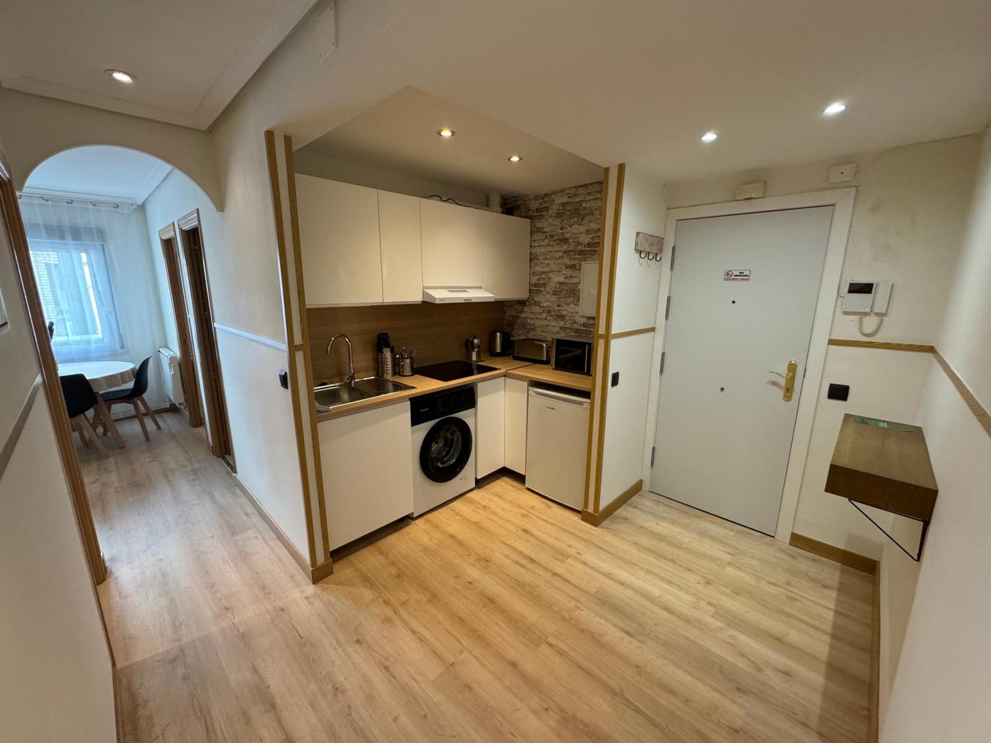 Far Home Gran Via Madrid Bagian luar foto